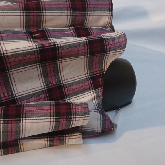 Eden & Olivia Red Plaid Knit Flannel Shacket L/S Roll Tab JrL, fleece Lined Back - Picture 7 of 11